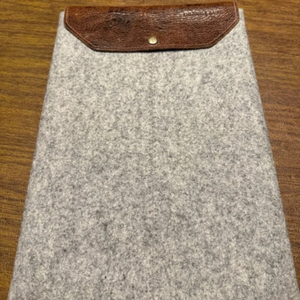 Gräf & Lantz brand felt and leather sleeve for iPad Pro 12.9 inch